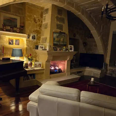 לינה וארוחת בוקר Belvedere Boutique Living Gozo